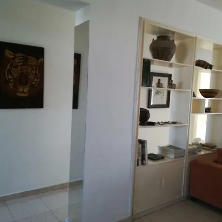 Sevi's Place, 3 Bedroom Flat, 110 S.m 公寓 拉纳卡